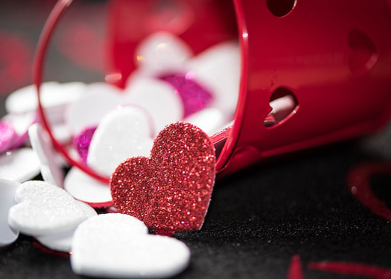 Ini Dia Hadiah Valentine yang Cocok Sama Zodiaknya